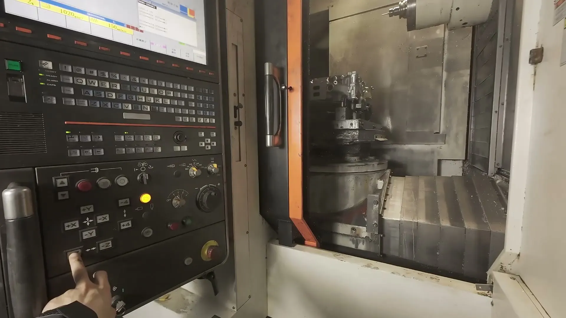 特殊螺纹计算 - 手动移动机床各轴 - 高清实录